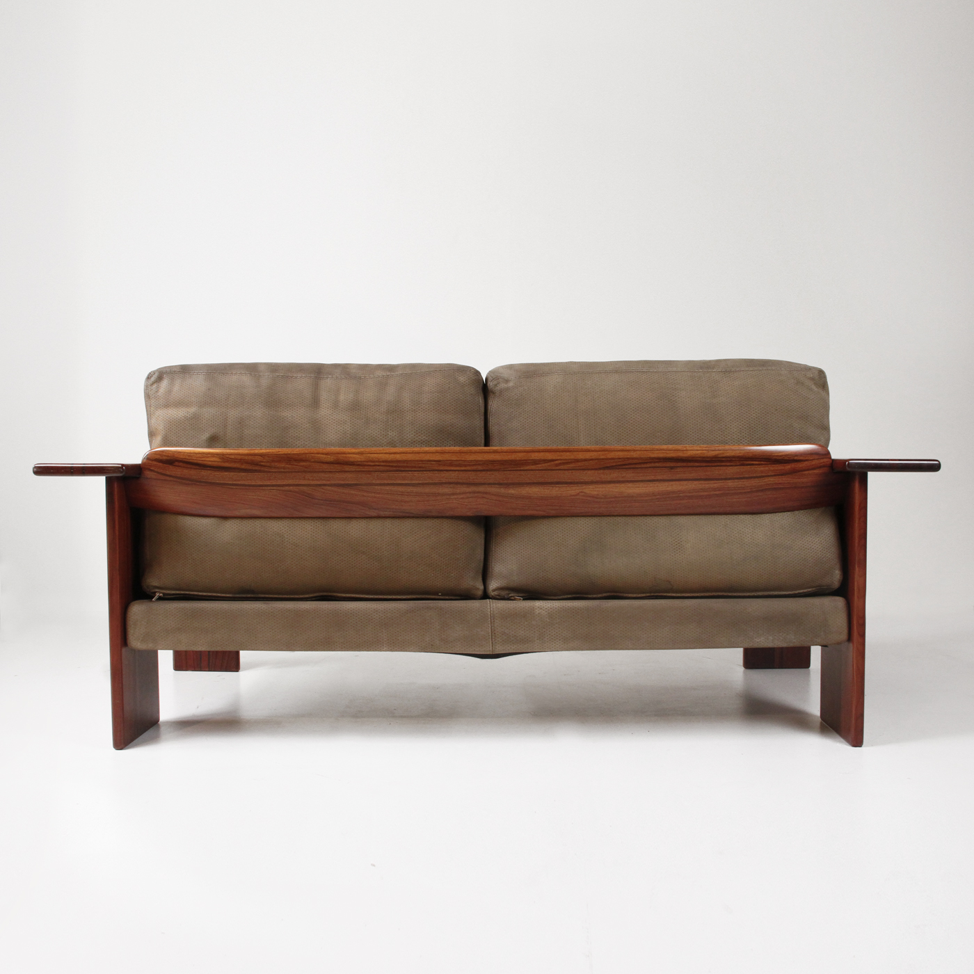 divano, Two seater sofa, Artona,  Afra and Tobia Scarpa, Maxalto, design, mid century modern, wood leather