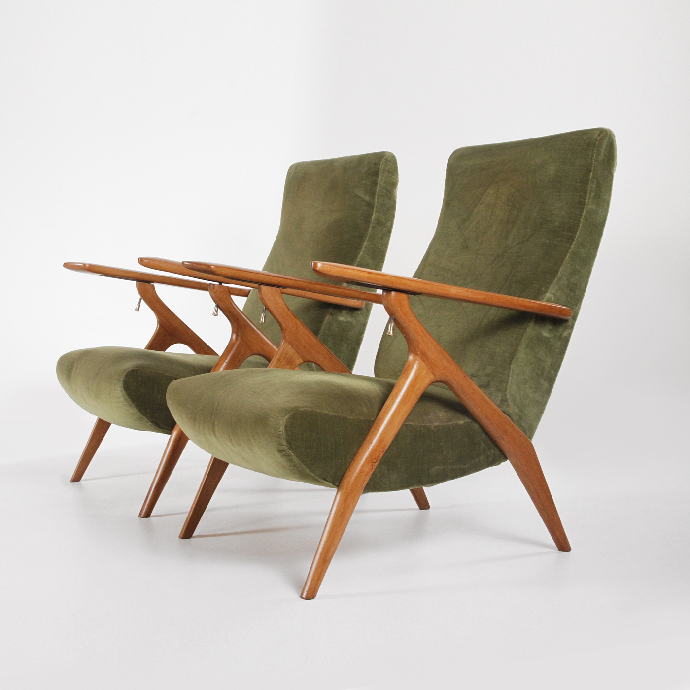 poltrone, armchairs, design, velvet, teak, mid century modern, vintage, modernariato