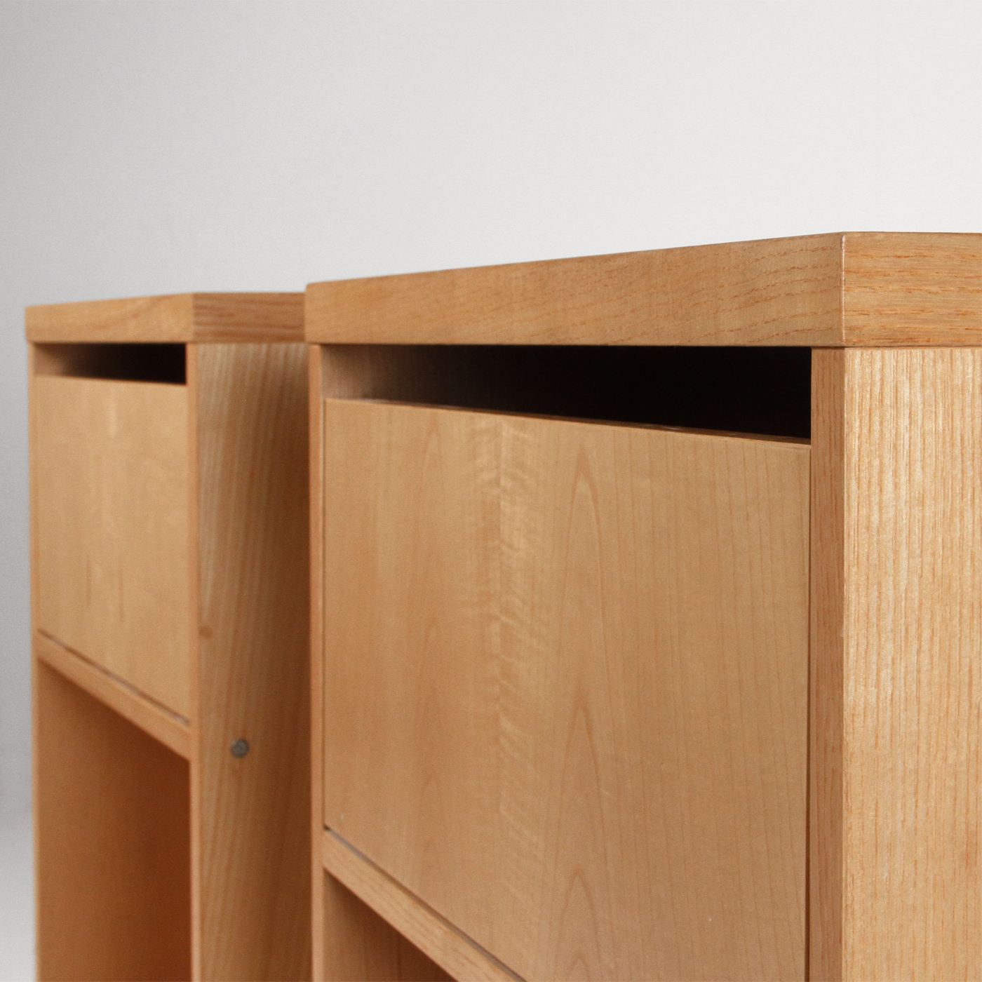 comodini - bedside tables - wood - legno - design - arredamento - modernariato - mid century furniture